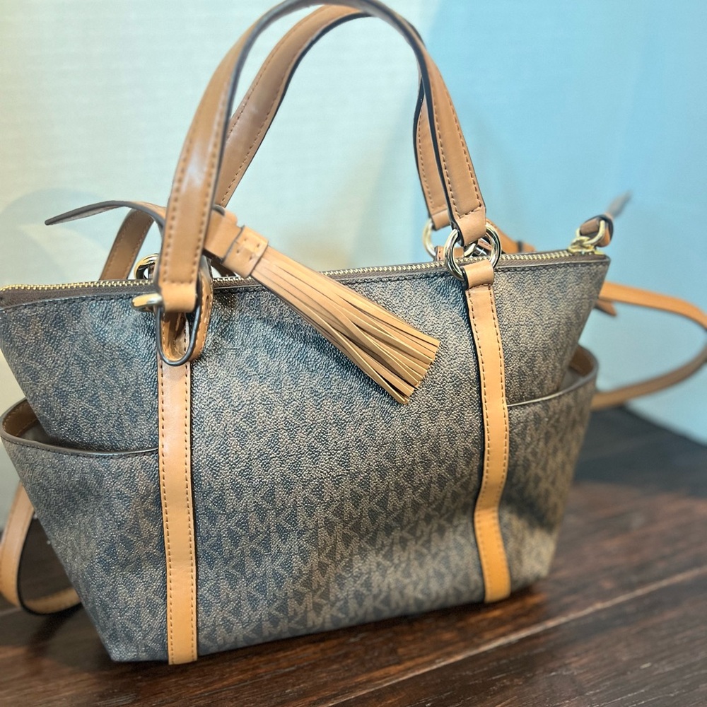 MICHAEL KORS Brown and Tan Satchel - Picture 2 of 5